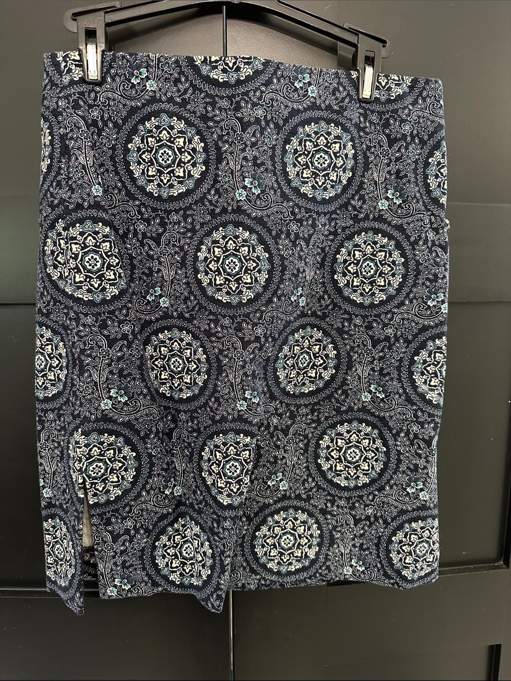 LOFT Navy Medallion-Print Pencil Skirt